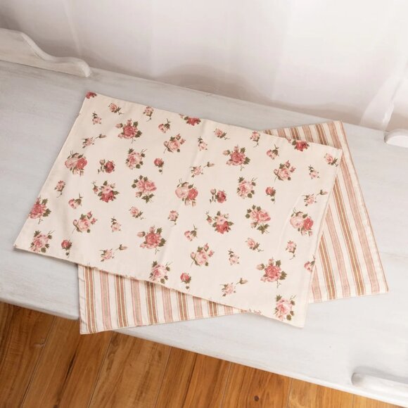 Cottagecore Grandmillenial Cream Fabric Rose Reversible Placemats (Set of 2) - Picture 2 of 5